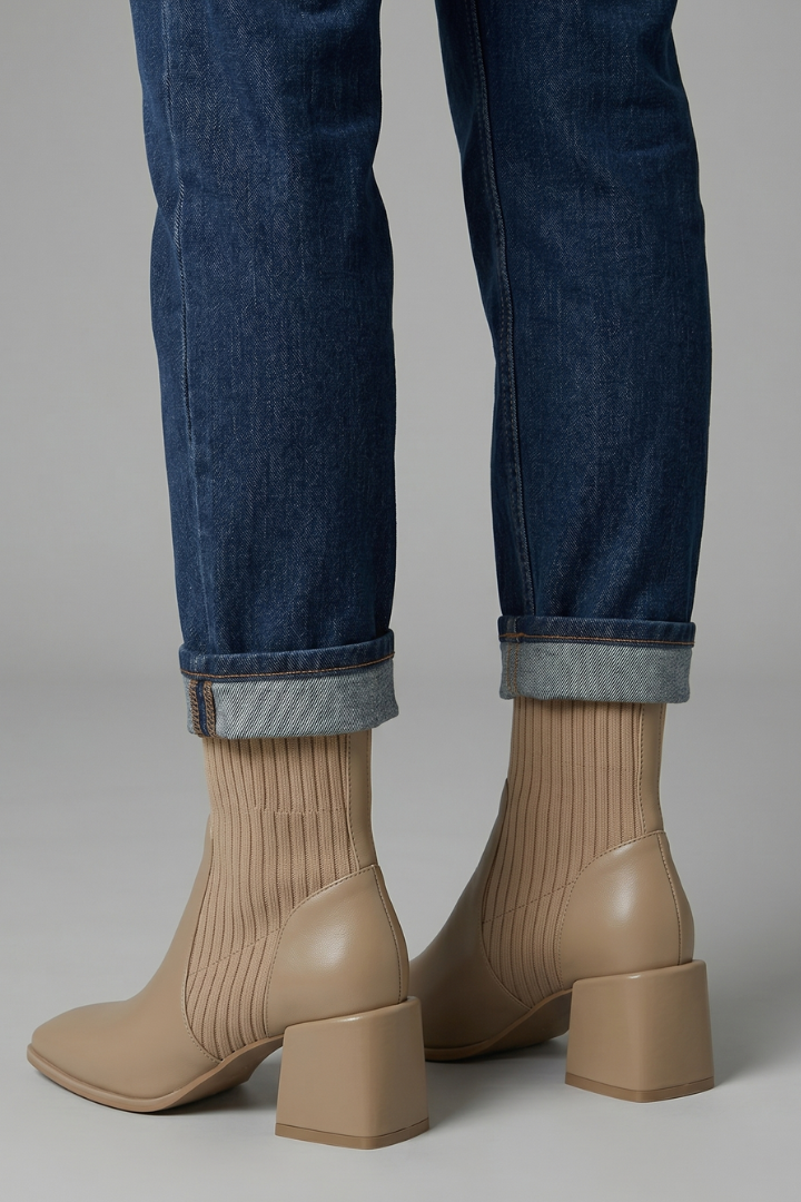 Anita | Stivaletto a calza beige