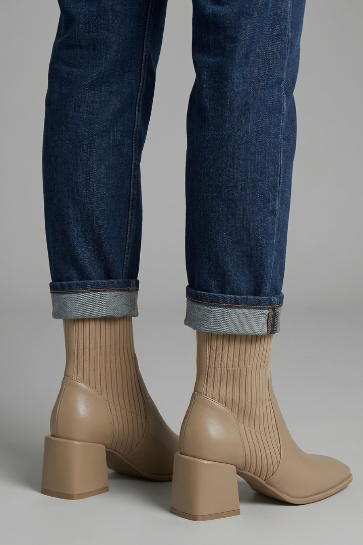 Anita | Stivaletto a calza beige