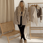 Amanda | Giacca teddy oversize con collo alto