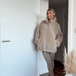 Amanda | Giacca teddy oversize con collo alto