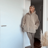 Amanda | Giacca teddy oversize con collo alto