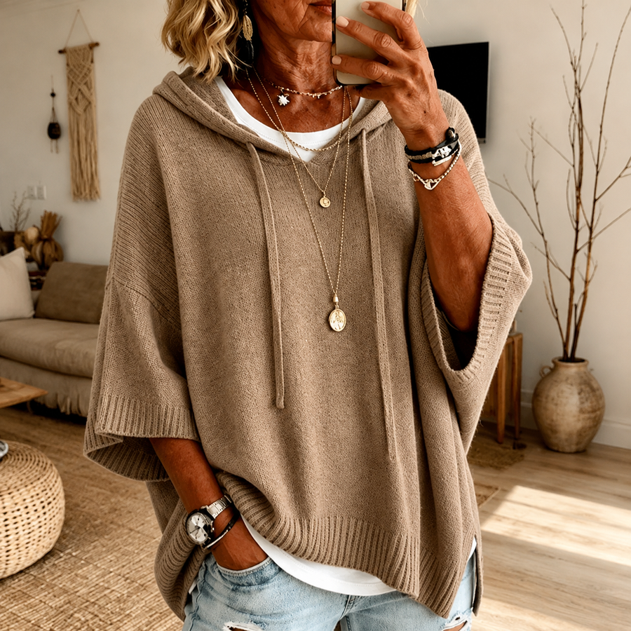 Martina | Maglia poncho color tortora con cappuccio