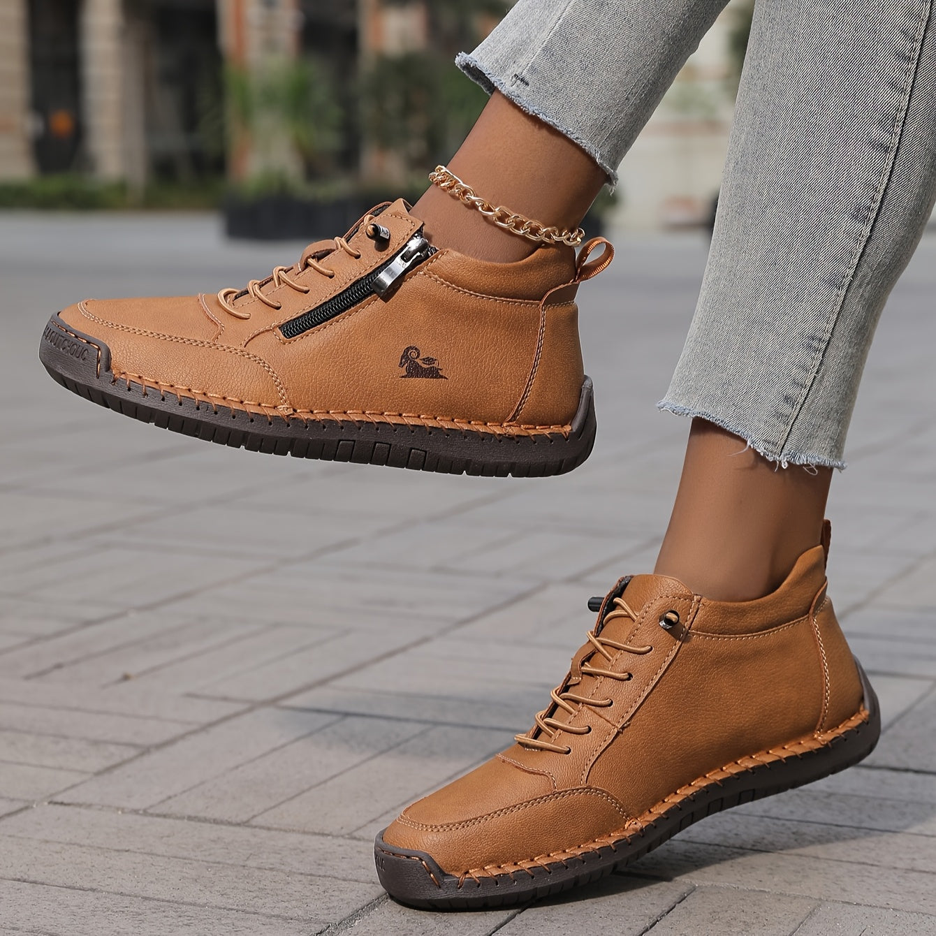 Eva | Scarpe con Lacci e Zip Laterale