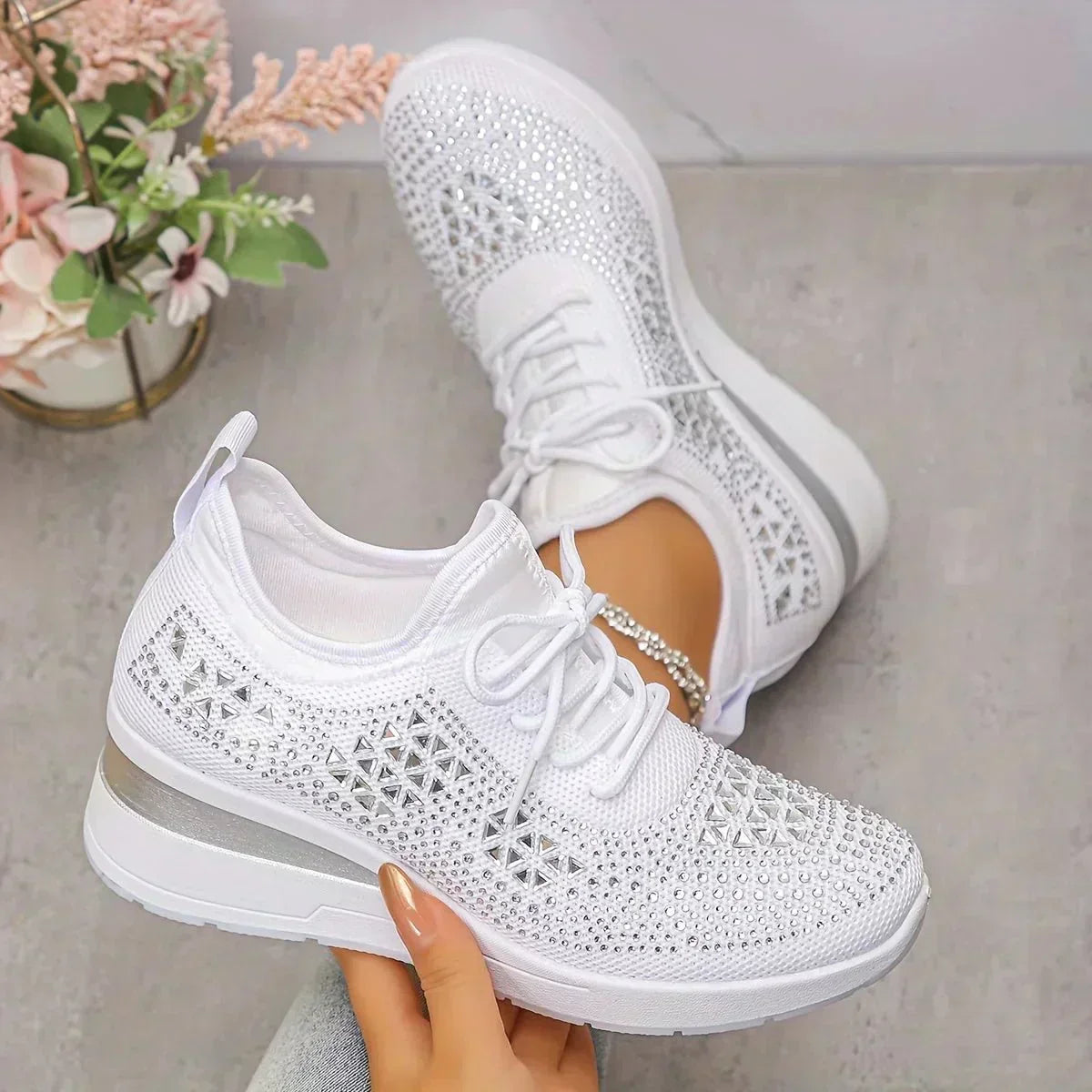 Grazia | Sneakers Traforate con Zeppa